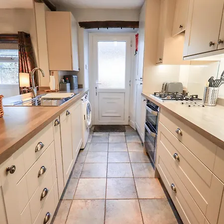 The Old Betting Shop Tatil Evi *