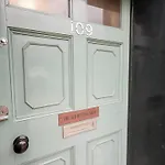 בית נופש The Old Betting Shop קזיק
